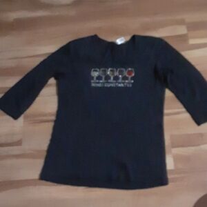 Chic Black Long Sleeve Tee with Graphic